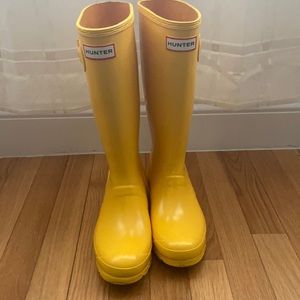 Original Big Kids gloss yellow Hunter boots